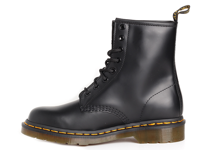 Dottor martens nere on sale