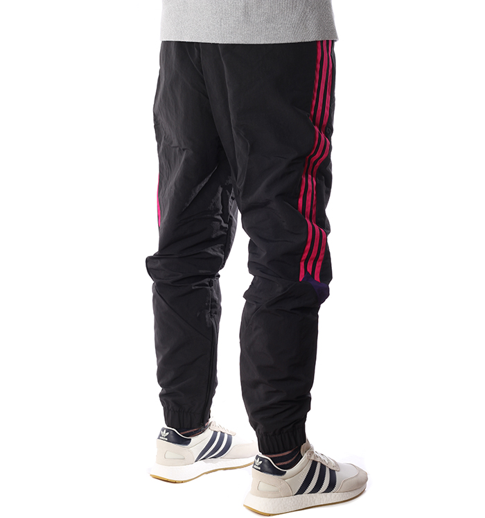 sportive track pants