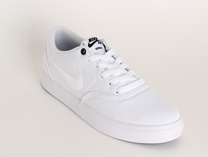 white nike sb womens