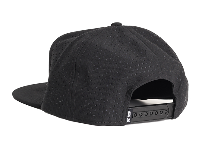 Nike AeroBill Pro 2.0 Cap Black / White - Boardvillage Streetwear | Suomalainen Katumuodin Verkkokauppa
