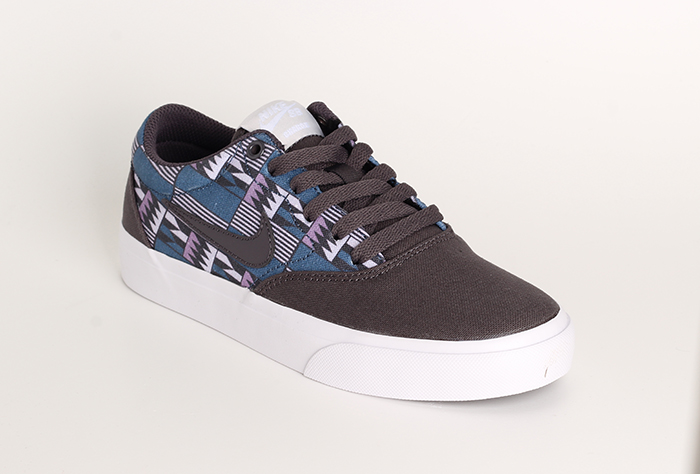 nike sb grey charge solarsoft trainers