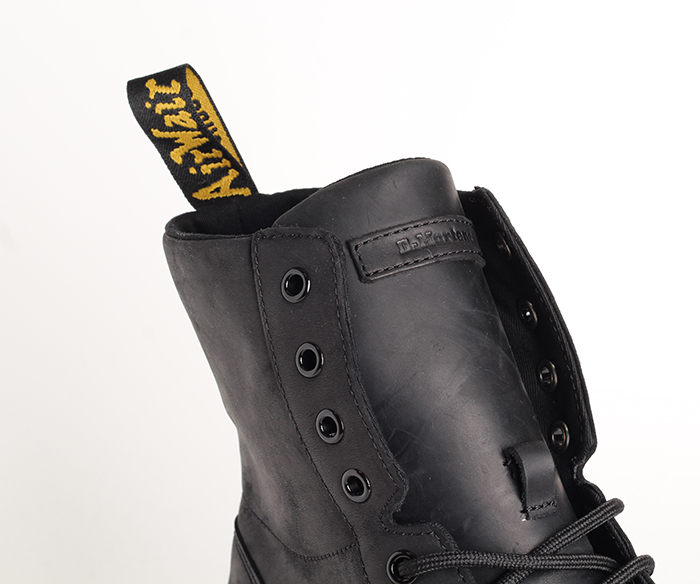 dr martens combs leather review