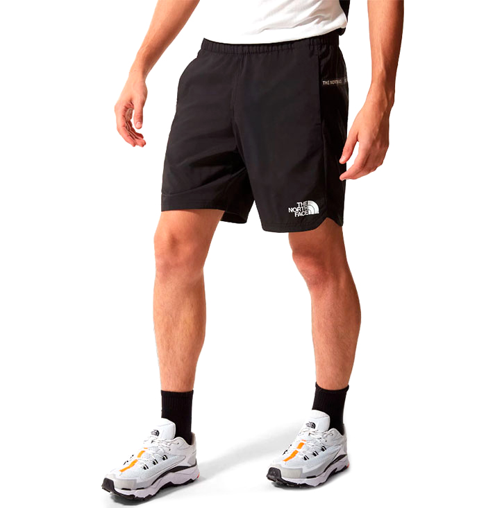 The North Face Mountain Athletics Woven Shorts TNF Black Boardvillage Streetwear Suomalainen Katumuodin Verkkokauppa