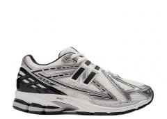 New Balance 1906R Silver Metalic / Black / Sea Salt 