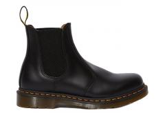 Dr. Martens 2976 Smooth Leather Chelsea Boots Black
